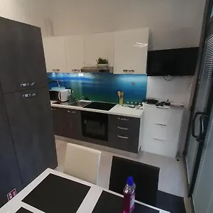 https://apartment-rose-by-the-beach-tennis-courts.splithotels.org